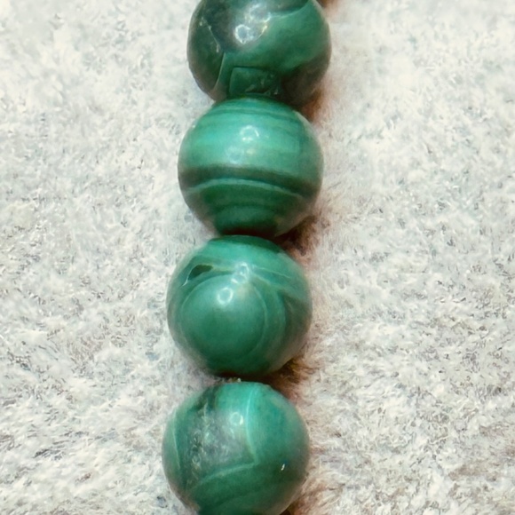 Malachite Round Beaded Stretchy Bracelet - Picture 5 of 14
